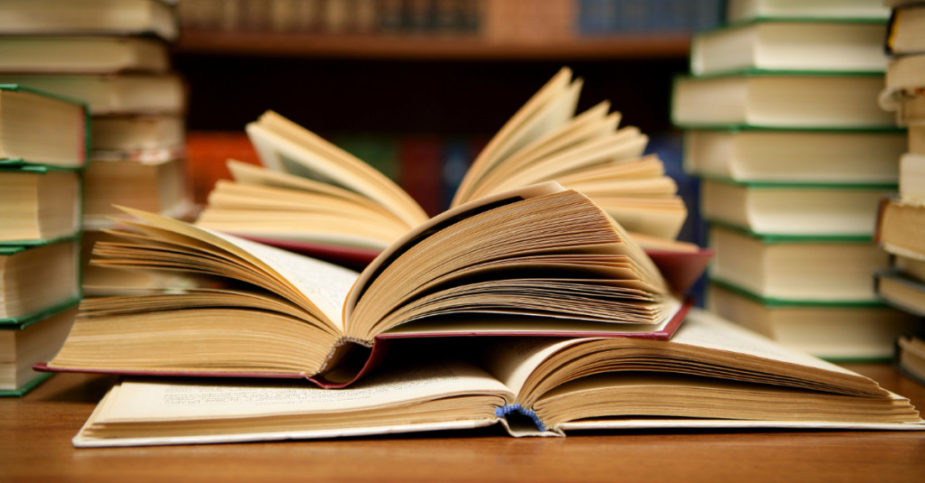 Livros-1024x535-925x483